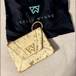 Kelly Wynne Purse